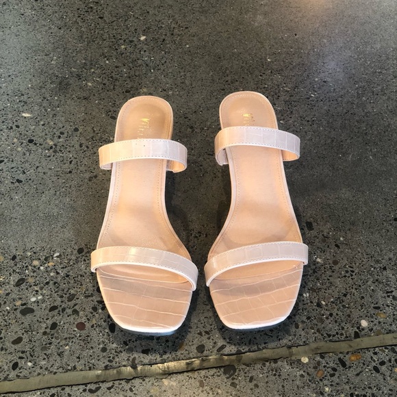 THIN FAUX-CROCODILE STRAPS TOP A DOUBLE-BAND SANDA - Picture 10 of 10